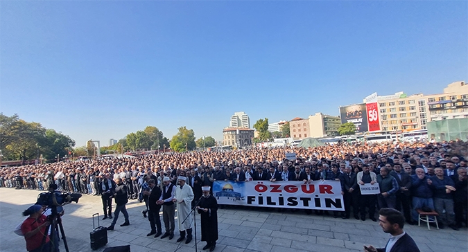 Ankara Gazze Direnişini Selamladı, Siyonist Soykırımı Lanetledi!