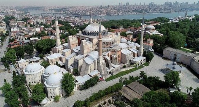 Ayasofya fethin sembolüdür.