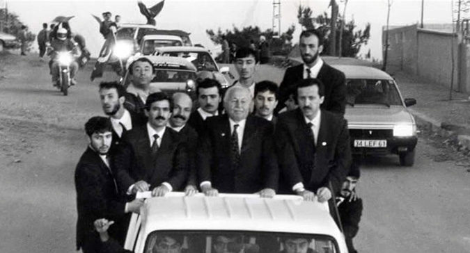 Erbakan Hocayı Rahmet ve Minnetle Yâd Ediyoruz