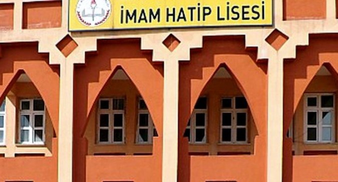 İmam Hatip Okullarına dil uzatanları şiddetle kınıyoruz. 