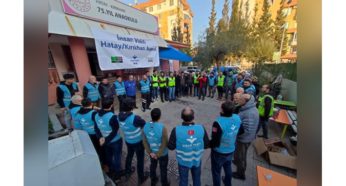 İnsan Medeniyet Hareketi - İnsan Vakfı Ankara, Hatay-Kırıkhan Deprem Bölgesinde Yardım Çalışmalarında