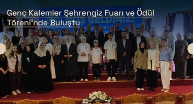 Genç Kalemler Şehrengiz Fuarı ve Ödül Töreni'nde Buluştu